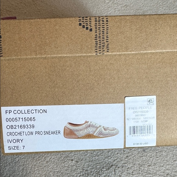 Free People-Crochet Low Pro Sneakers-Boho-New-Size 7 - Picture 4 of 5